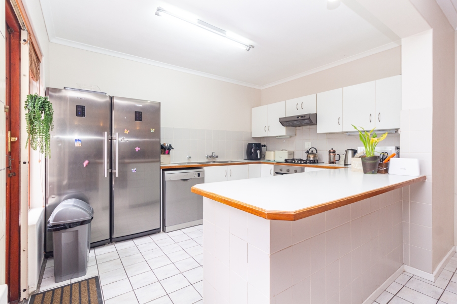 4 Bedroom Property for Sale in Pinelands Western Cape